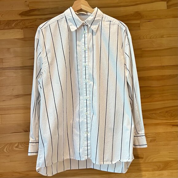 🤍 Babaton by Aritzia – Striped Cotton Poplin Shirt – Size XS (Oversized Fit) - Picture 2 of 7
